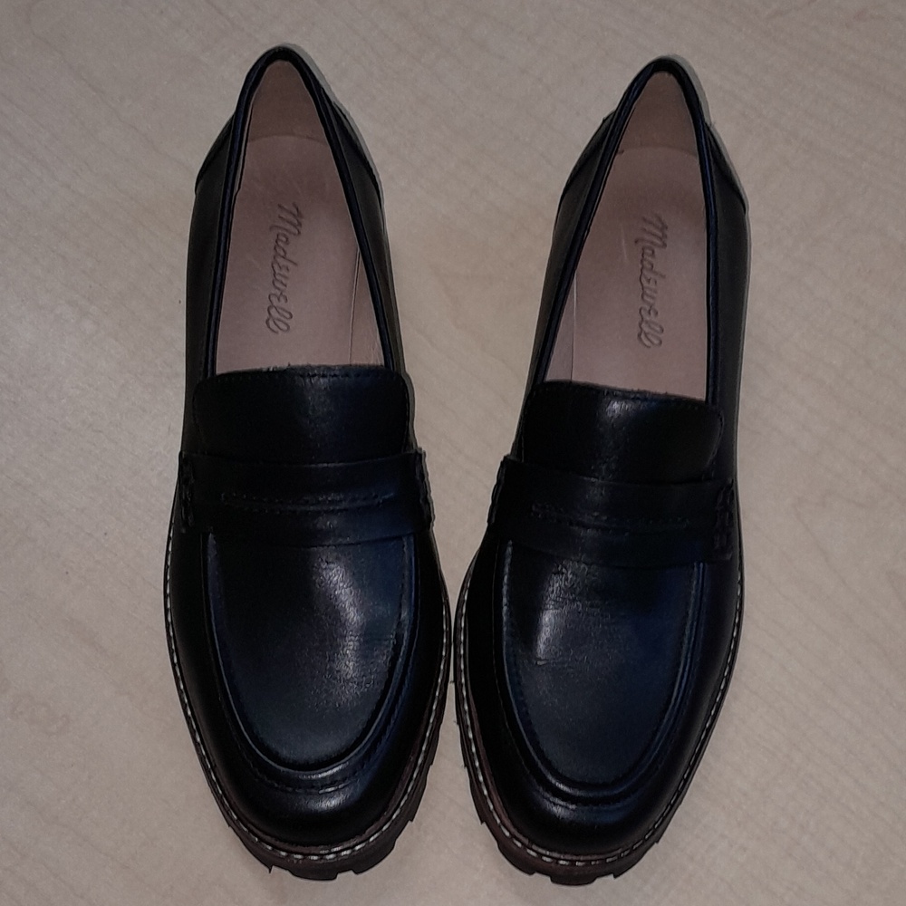 NWOT BLACK Leather Lugsole Loafers Size 8 - Picture 10 of 17